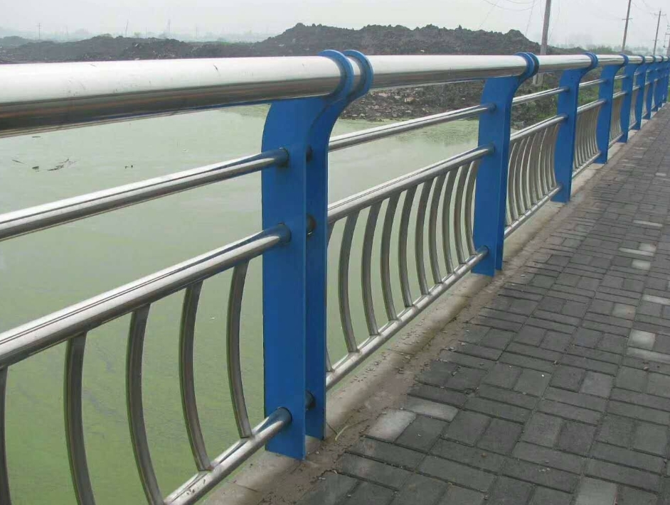 不銹鋼橋梁人行道護欄